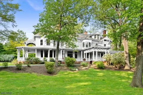 40 Highland Ave