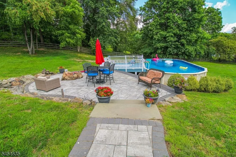 38 Sally Harden Rd Wantage, NJ 07461