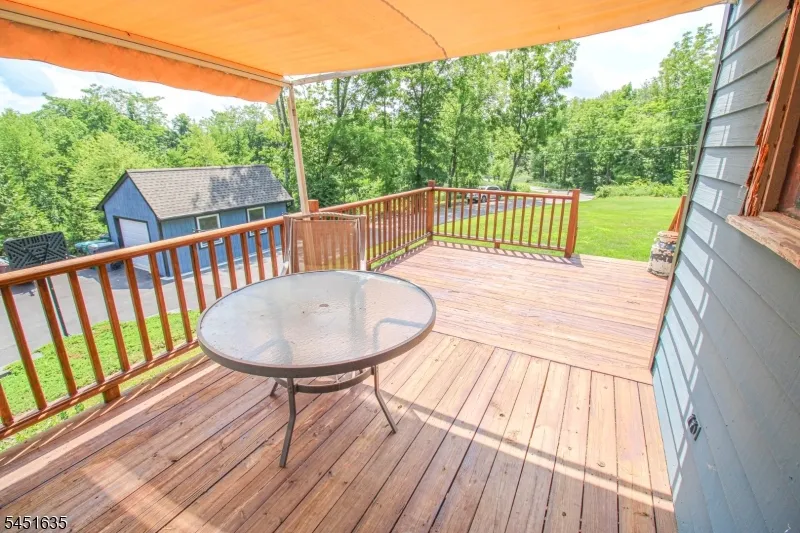 38 Sally Harden Rd Wantage, NJ 07461
