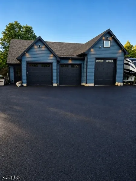 38 Sally Harden Rd Wantage, NJ 07461