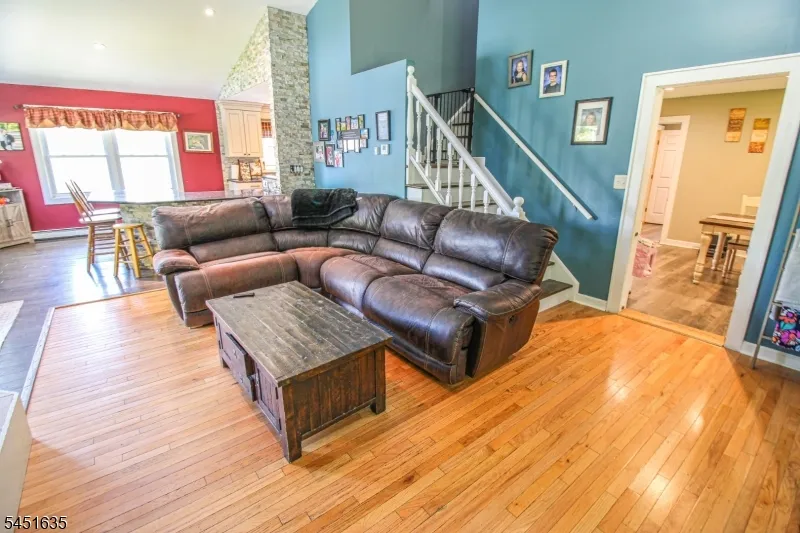 38 Sally Harden Rd Wantage, NJ 07461
