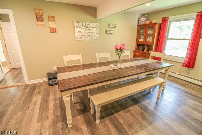 38 Sally Harden Rd Wantage, NJ 07461