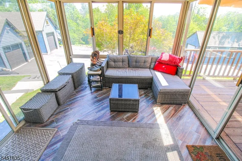38 Sally Harden Rd Wantage, NJ 07461