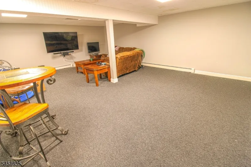 38 Sally Harden Rd Wantage, NJ 07461