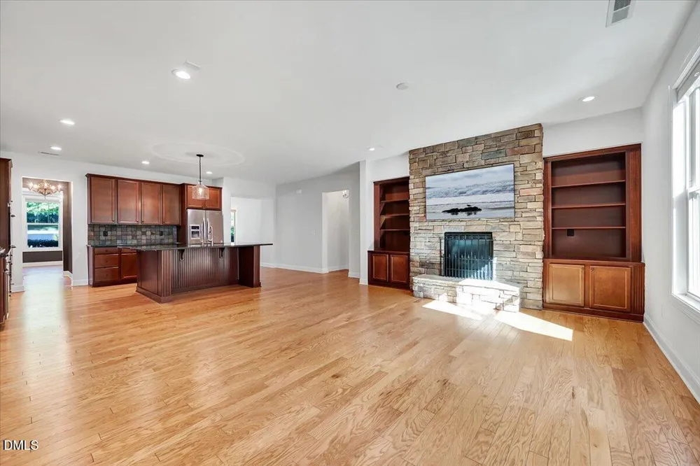 409 Rolling Meadows Lane Chapel Hill, NC 27517