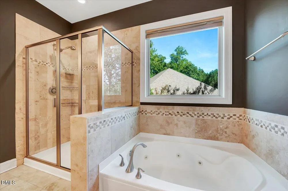 409 Rolling Meadows Lane Chapel Hill, NC 27517