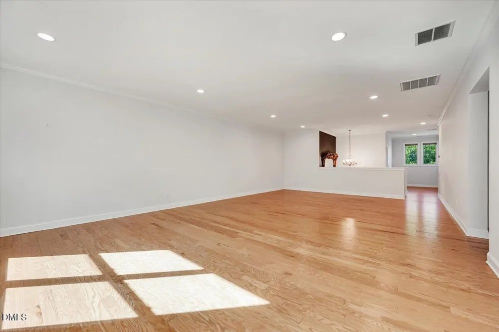 409 Rolling Meadows Lane Chapel Hill, NC 27517