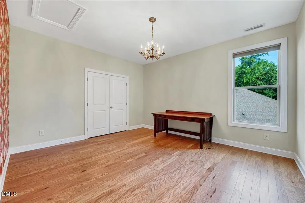 409 Rolling Meadows Lane Chapel Hill, NC 27517