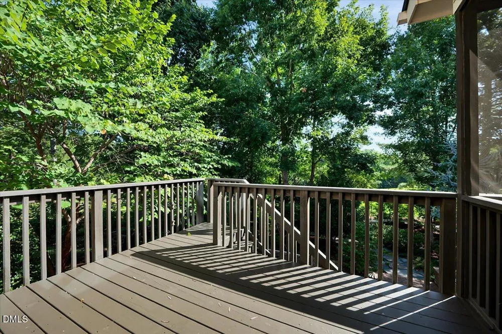 409 Rolling Meadows Lane Chapel Hill, NC 27517