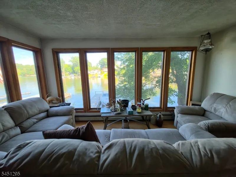151 Hudson Ave Hopatcong, NJ 07843