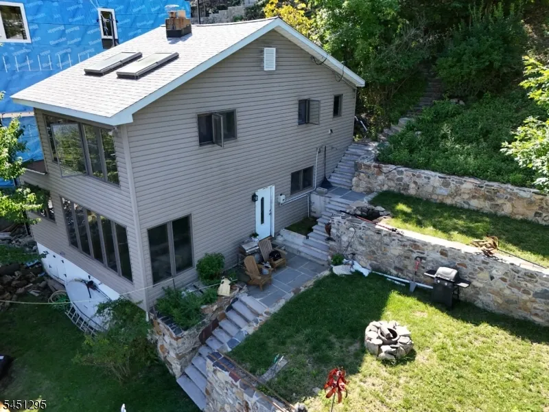 151 Hudson Ave Hopatcong, NJ 07843