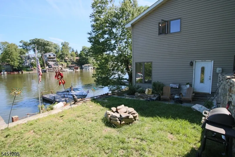 151 Hudson Ave Hopatcong, NJ 07843