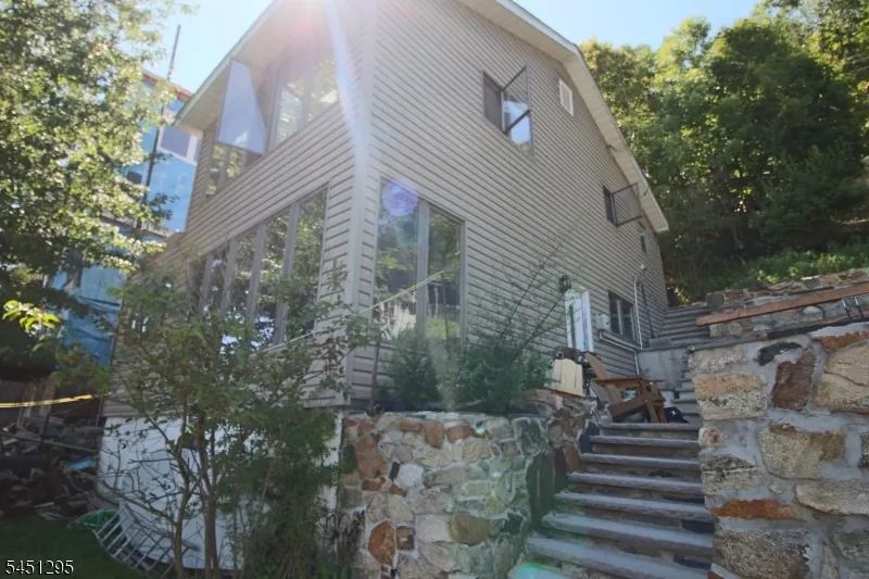 151 Hudson Ave Hopatcong, NJ 07843