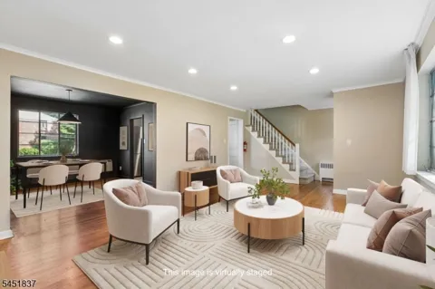 41 Troy Dr