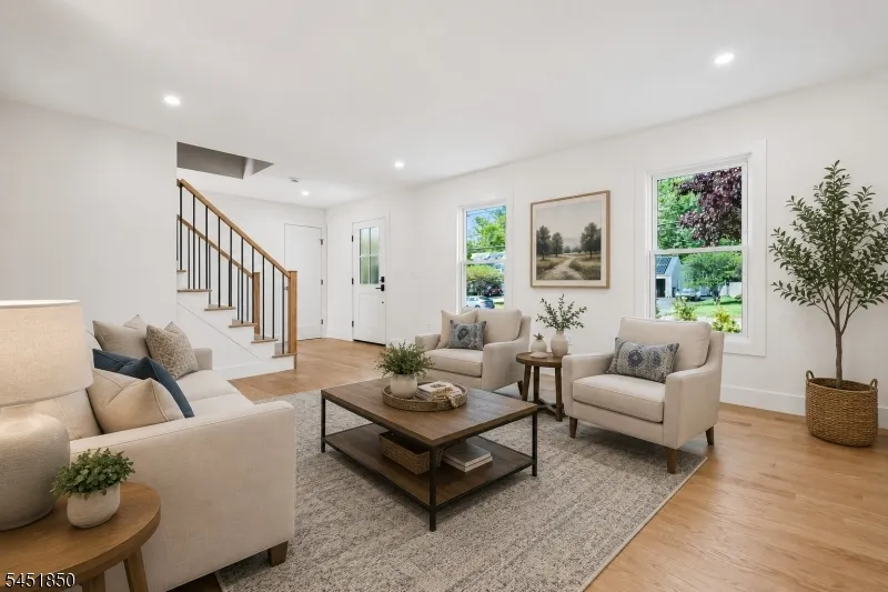 72 E Cedar St Livingston, NJ 07039