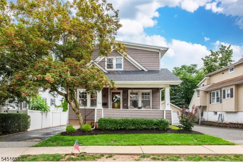 26 Dewey Ave Totowa, NJ 07512