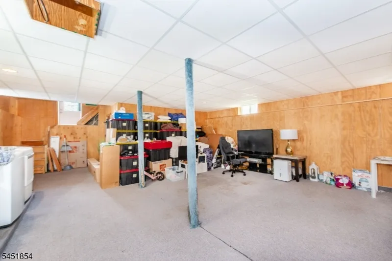 26 Dewey Ave Totowa, NJ 07512