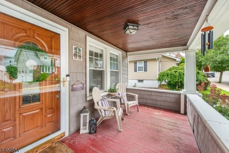 26 Dewey Ave Totowa, NJ 07512