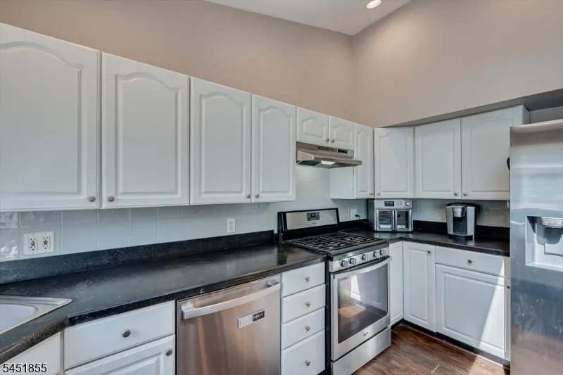 1614 Windrew Ave South Plainfield, NJ 07080