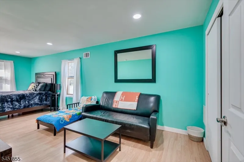 1614 Windrew Ave South Plainfield, NJ 07080