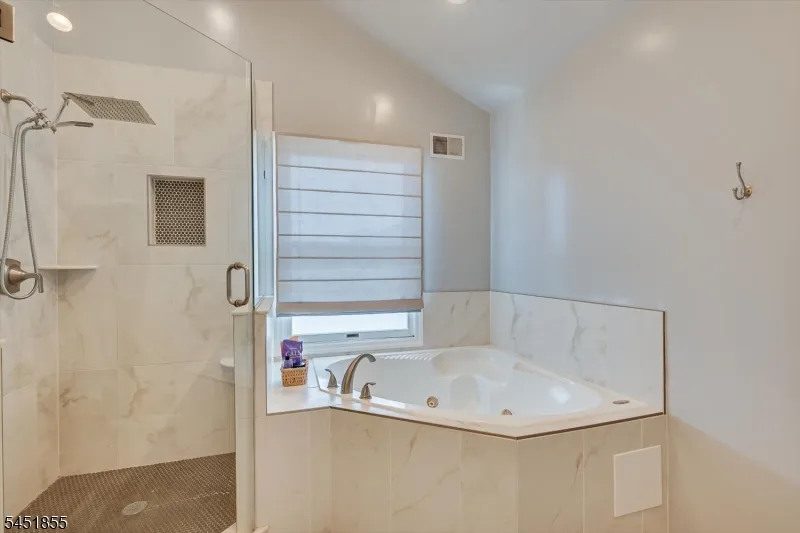 1614 Windrew Ave South Plainfield, NJ 07080