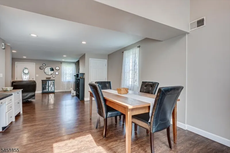 1614 Windrew Ave South Plainfield, NJ 07080