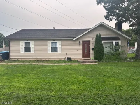 3 Lawrence Dr