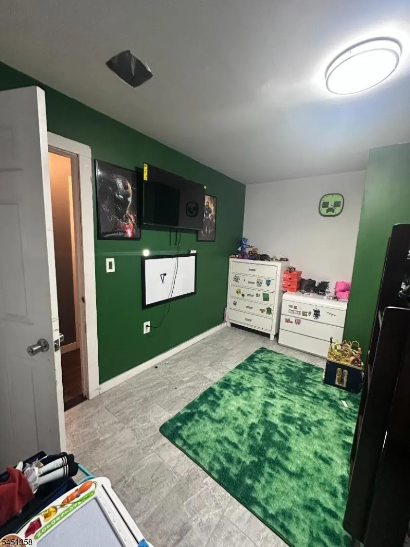 3 Lawrence Dr Hackettstown Town, NJ 07840