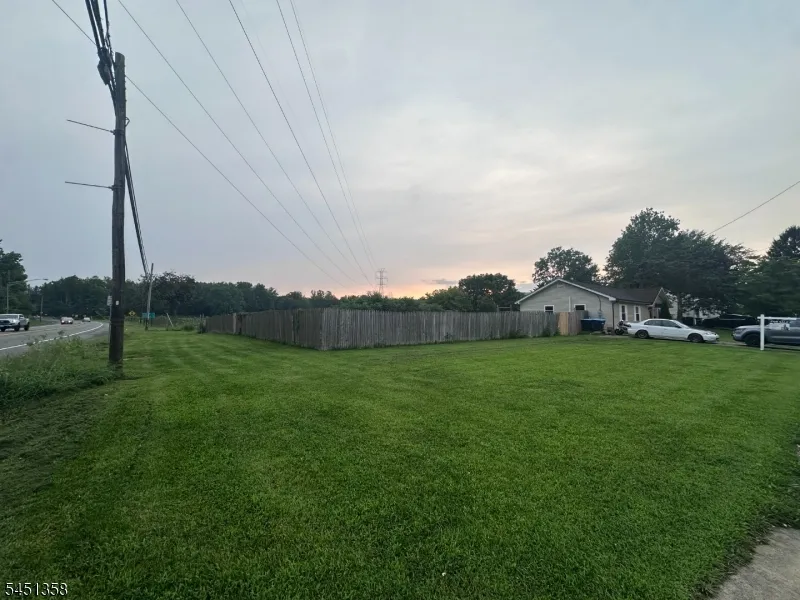 3 Lawrence Dr Hackettstown Town, NJ 07840