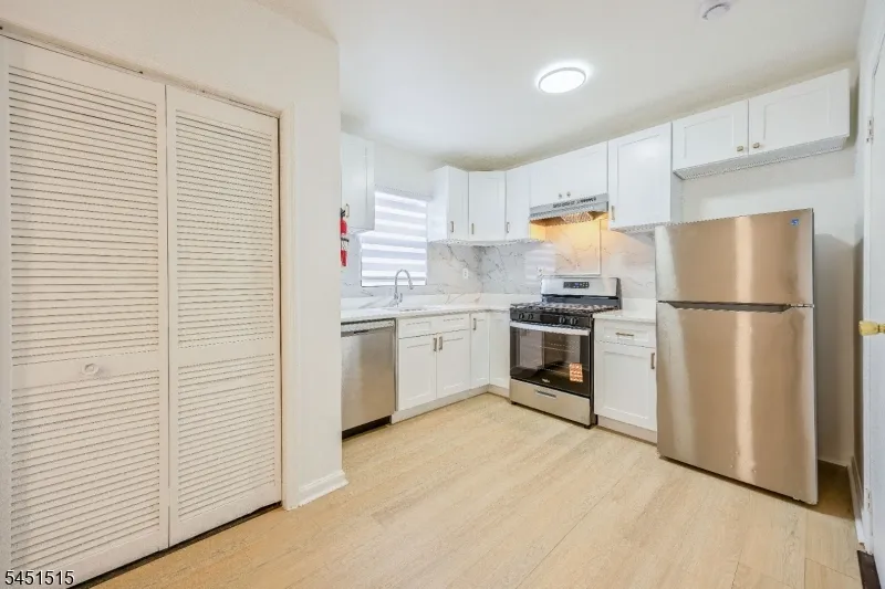 422 Halsted St East Orange City, NJ 07018
