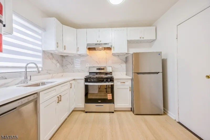 422 Halsted St East Orange City, NJ 07018