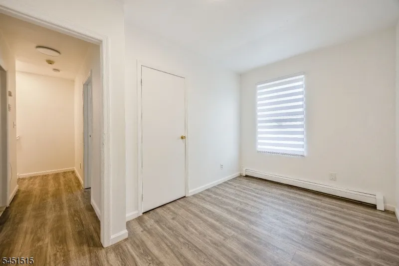 422 Halsted St East Orange City, NJ 07018