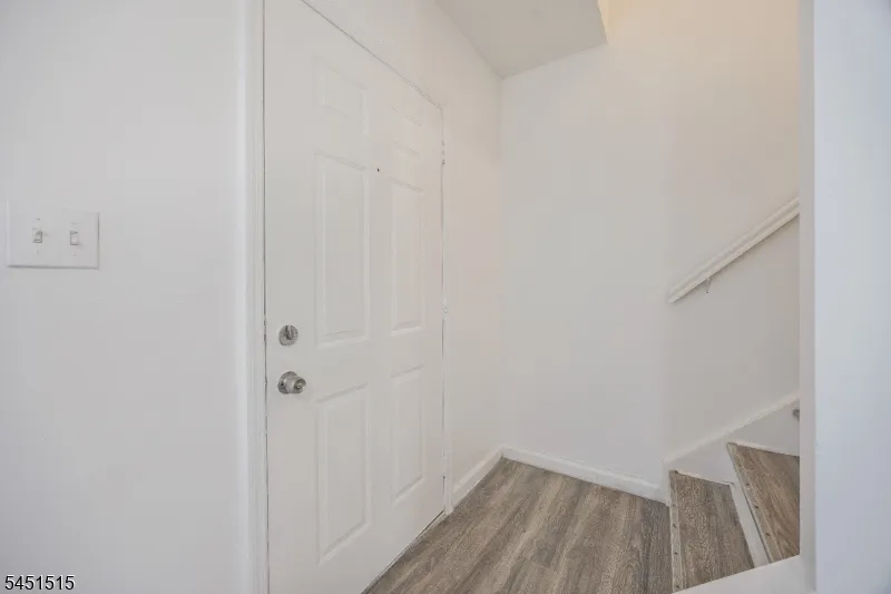 422 Halsted St East Orange City, NJ 07018