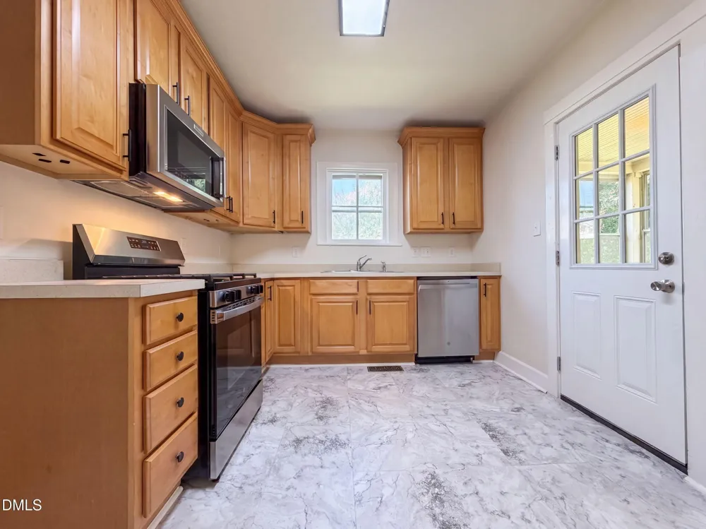 216 E Horne Street Clayton, NC 27520