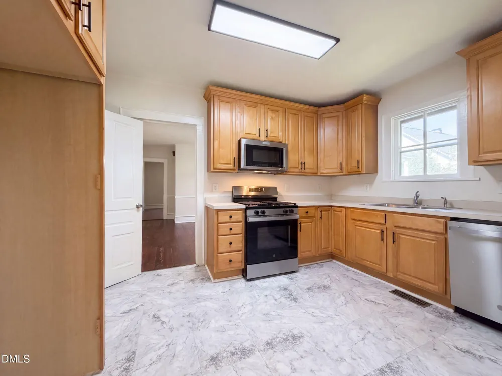 216 E Horne Street Clayton, NC 27520