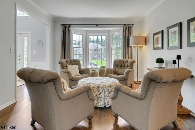 2 Ballantine Rd Mendham, NJ 07945
