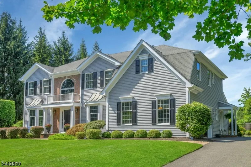 2 Ballantine Rd Mendham, NJ 07945