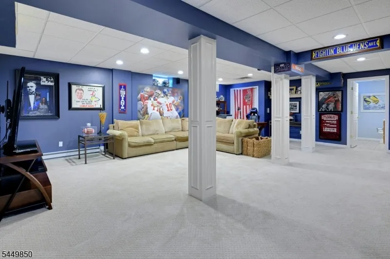 2 Ballantine Rd Mendham, NJ 07945