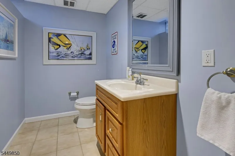 2 Ballantine Rd Mendham, NJ 07945