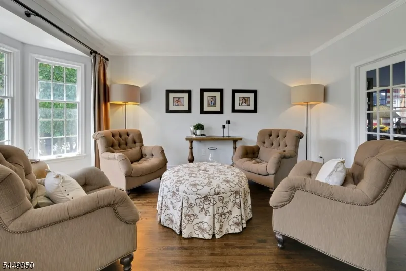 2 Ballantine Rd Mendham, NJ 07945