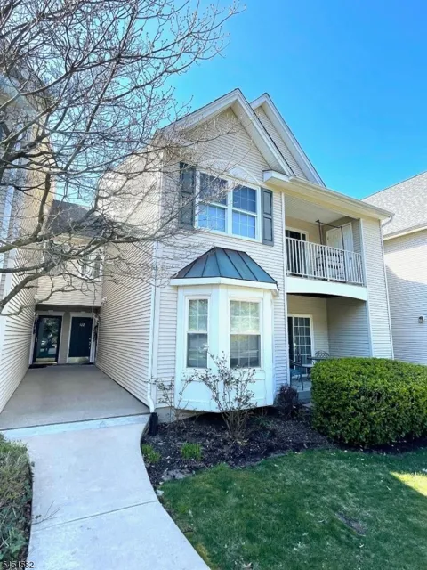 122 Cambridge Ct #122 Unit 122