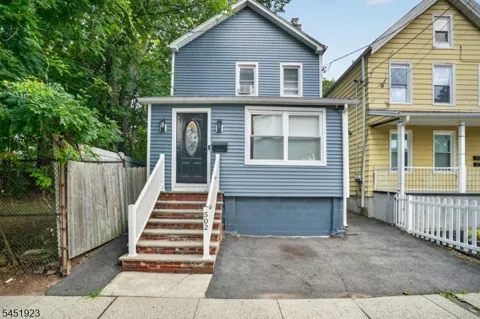 502 Burnside St