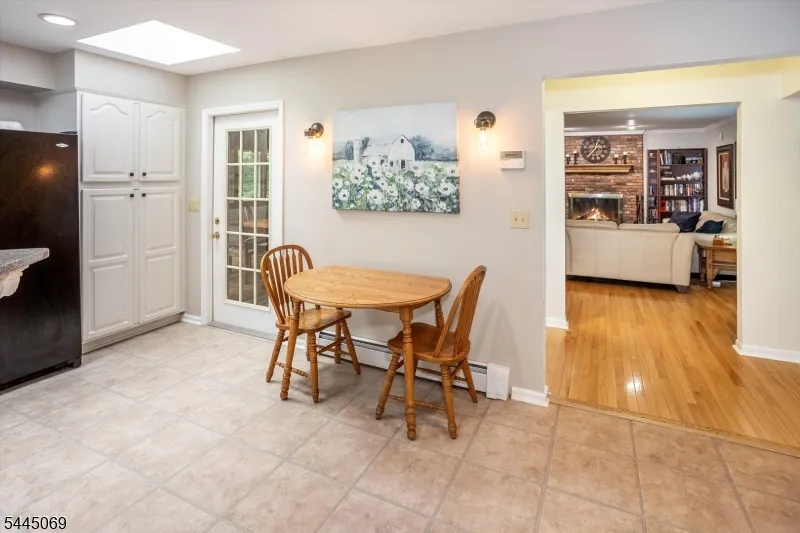 81 Poplar Dr Hanover, NJ 07950