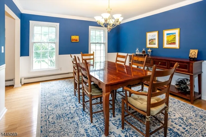 81 Poplar Dr Hanover, NJ 07950