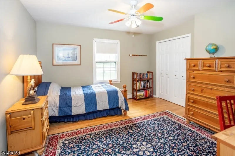 81 Poplar Dr Hanover, NJ 07950