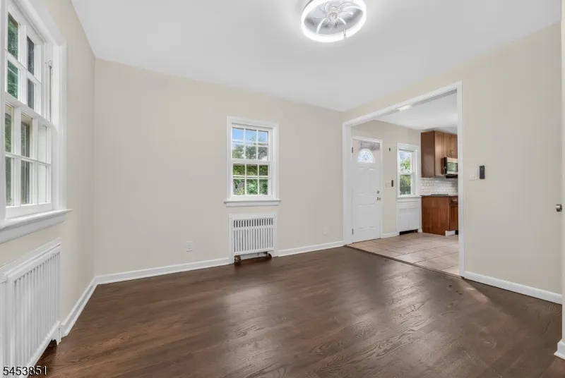 28 Dogwood Ln Washington, NJ 07882