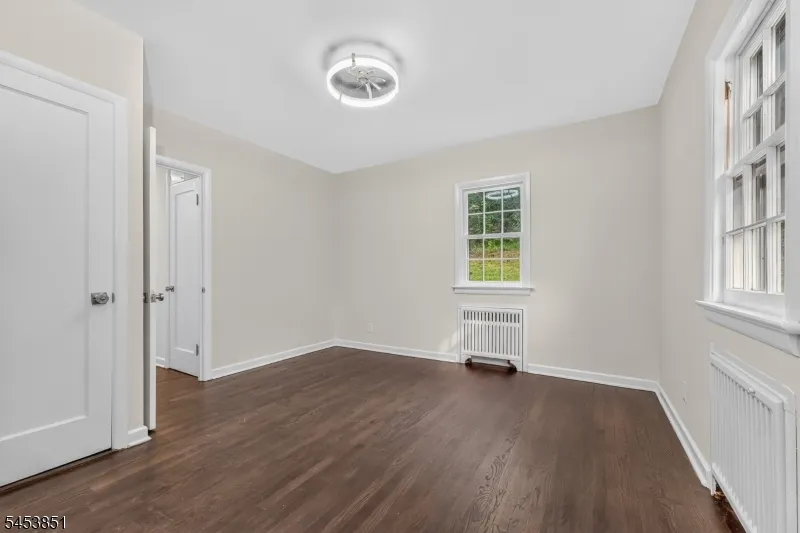 28 Dogwood Ln Washington, NJ 07882