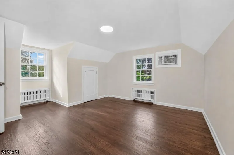 28 Dogwood Ln Washington, NJ 07882