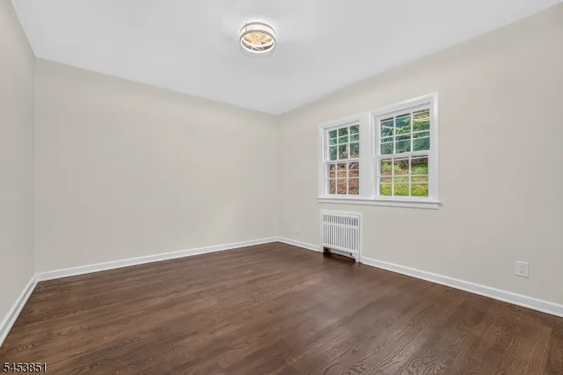 28 Dogwood Ln Washington, NJ 07882