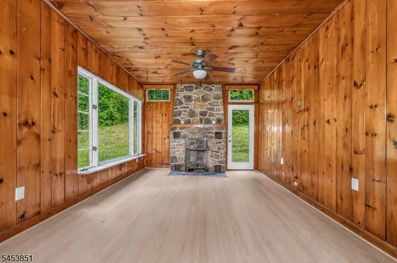 28 Dogwood Ln Washington, NJ 07882